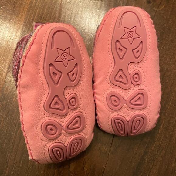 ⭐️ Pink Heart Baby Girly Shiny Velcro Strap‎ Casual Colorful Shoes Sz 3-6 Months - Picture 5 of 9